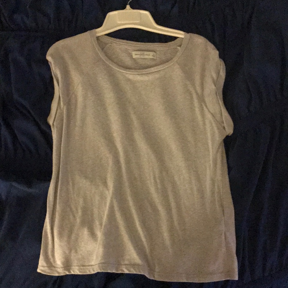 Abercrombie tee